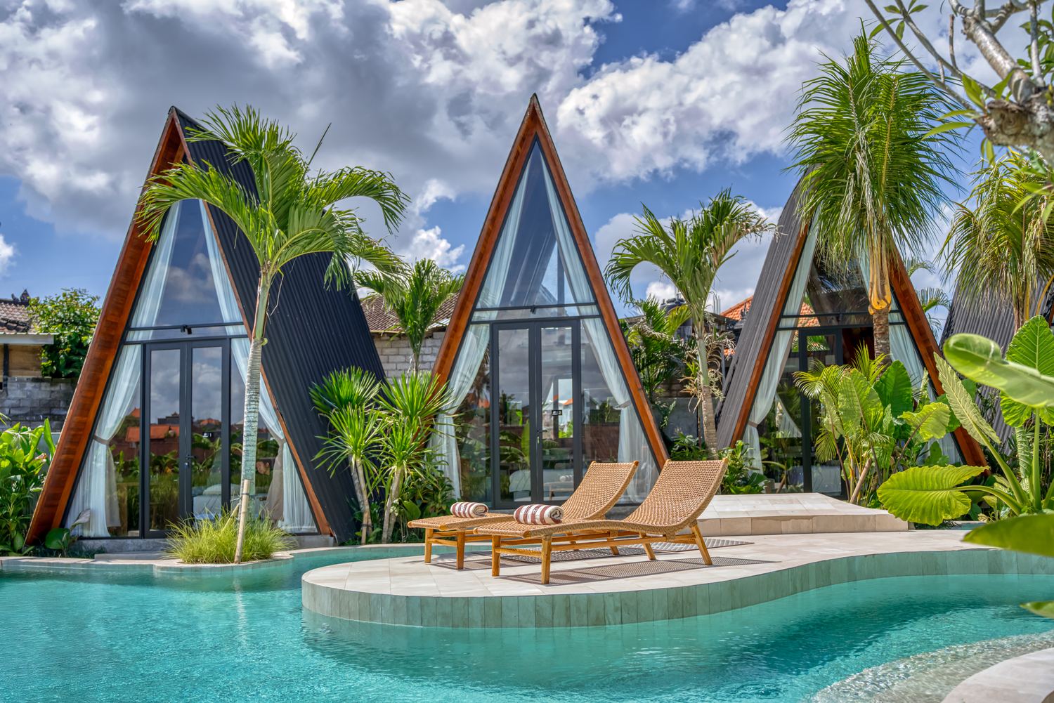 Elmon Ricefield Hotel