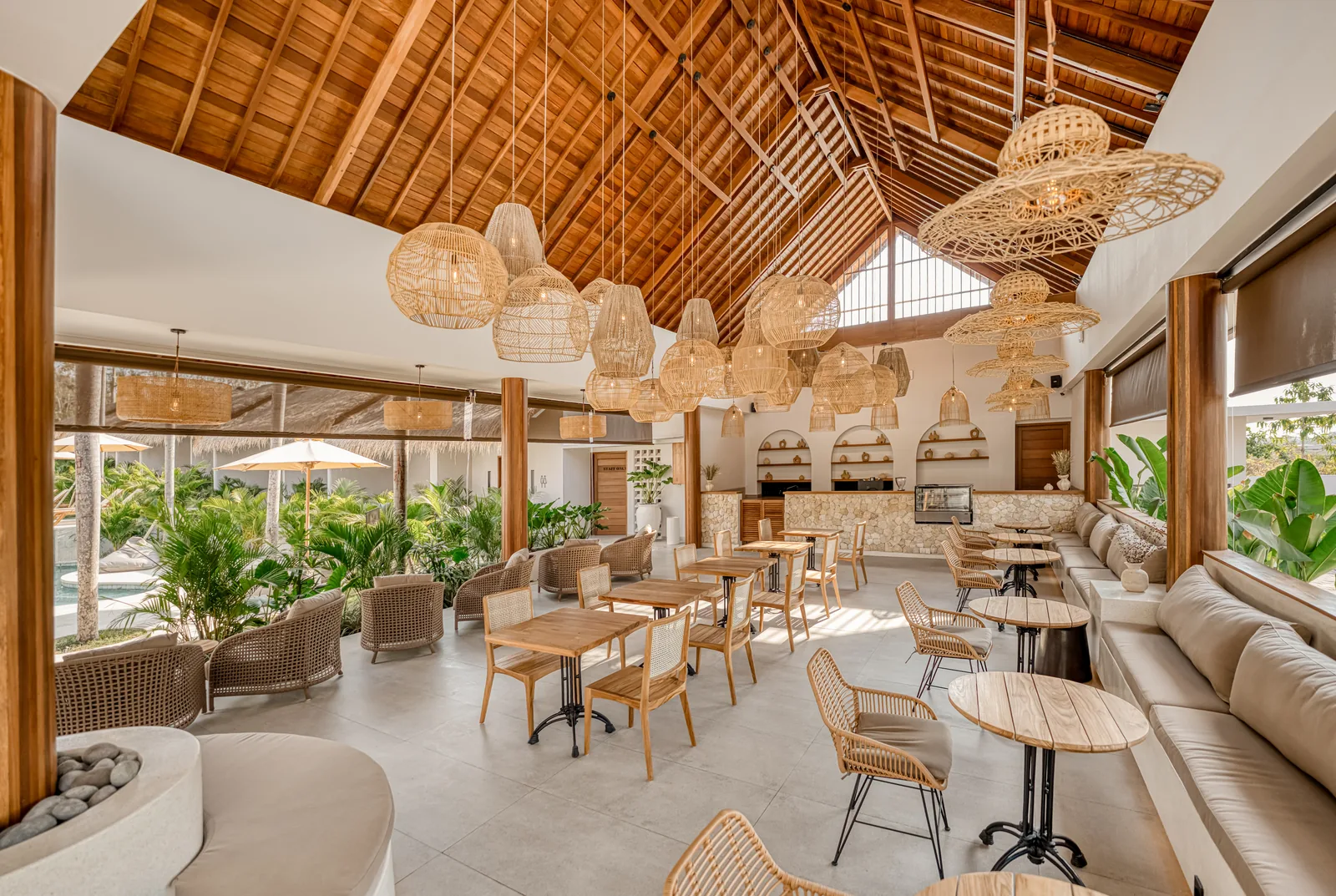 An open-air restaurant, open all day.
