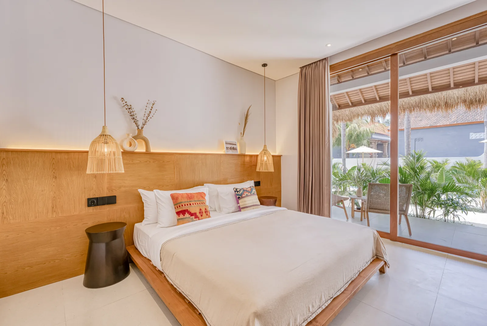 Pool View · The bed and the pool